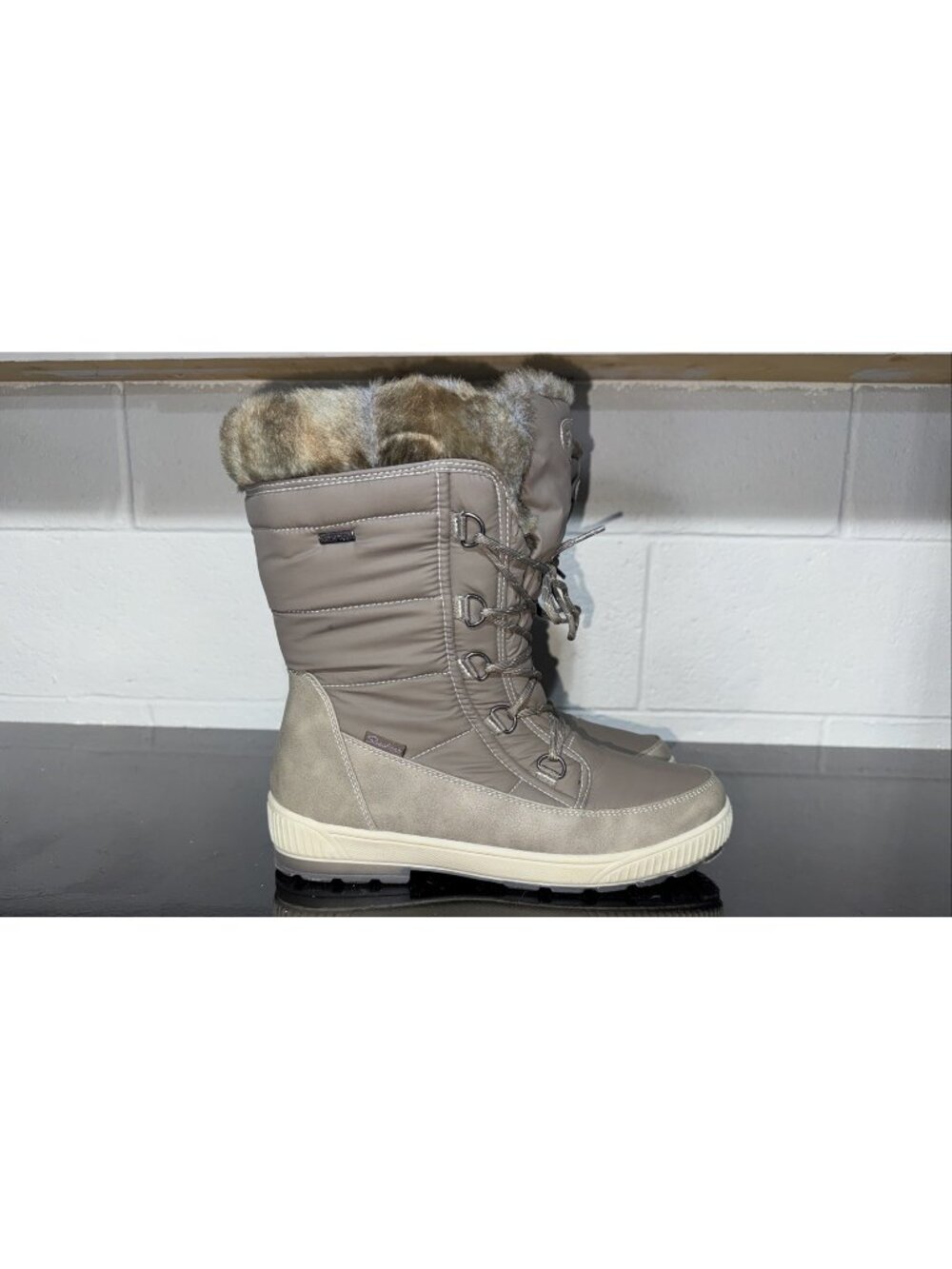 Skechers Woodland Bundle Up Womens Insulated WP Winter Snow Boots Size 10 Brown